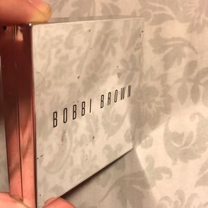 Bobbi Brown Brightening Finishing Powder